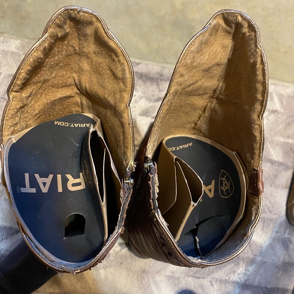 Ariat Chaparral Tan and Gold Leather Western Boots - Picture 13 of 16